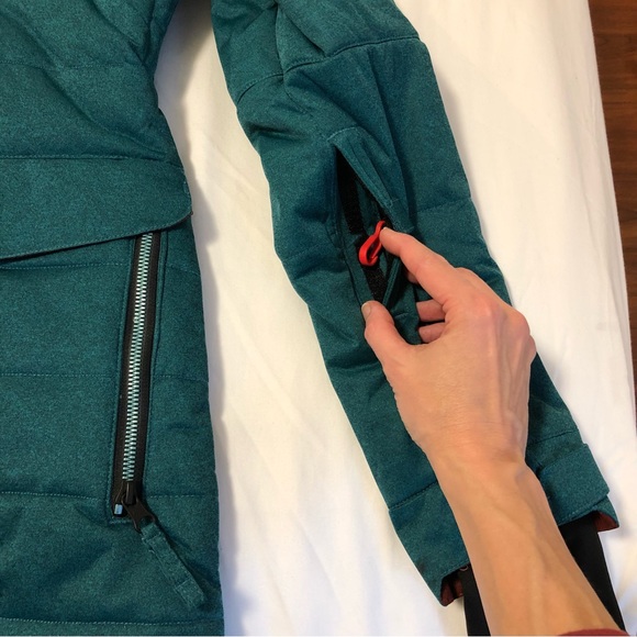 ❌ SOLD ❌ 686 Snowboard Waterproof Woman Jacket 🏂 - Picture 14 of 16